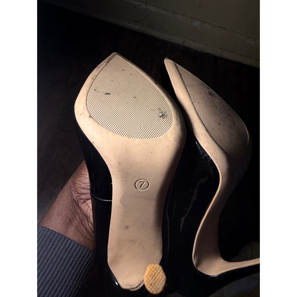 Unknown Black Patent Leather Stiletto Pumps - Picture 5 of 6